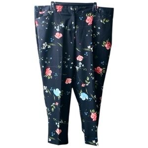 Worthington Black Ankle Cropped Pants